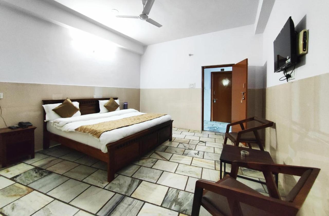Vamoose Relax Inn Jodhpur  Buitenkant foto